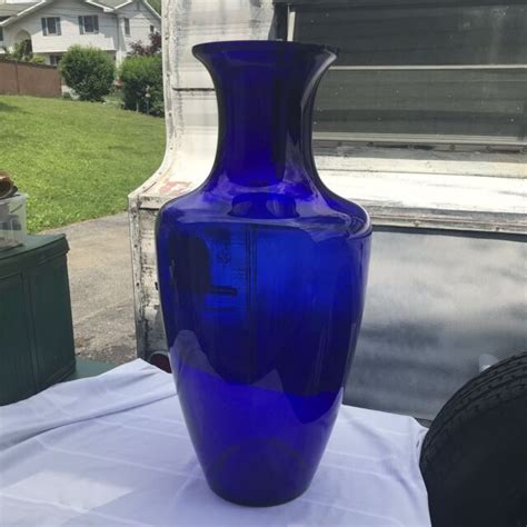 Stunning Vintage Pilgrim Glass 30 1 2 Cobalt Blue Vase Extra Large