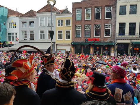 carnaval  kielegat  los met overdracht van de sleutel van de stad breda bndestemnl