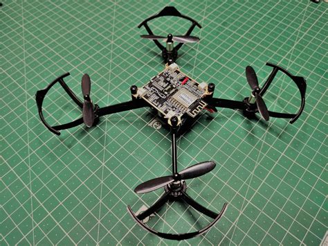 lets   programmable nano drone pluto  hacksterio