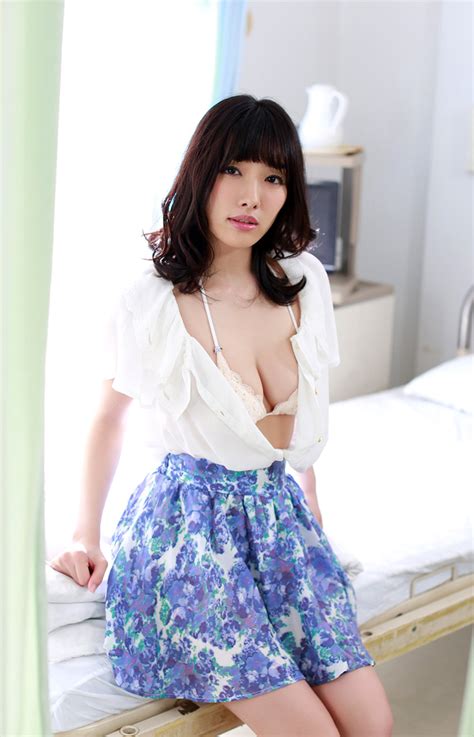 69dv japanese jav idol bikini girls 現役女子大生 pics 31