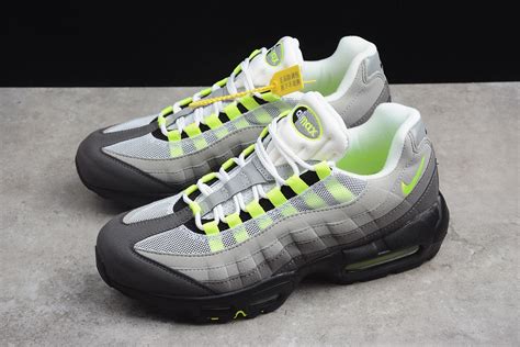 nike air max  og neon blackvolt medium ash dark pewter