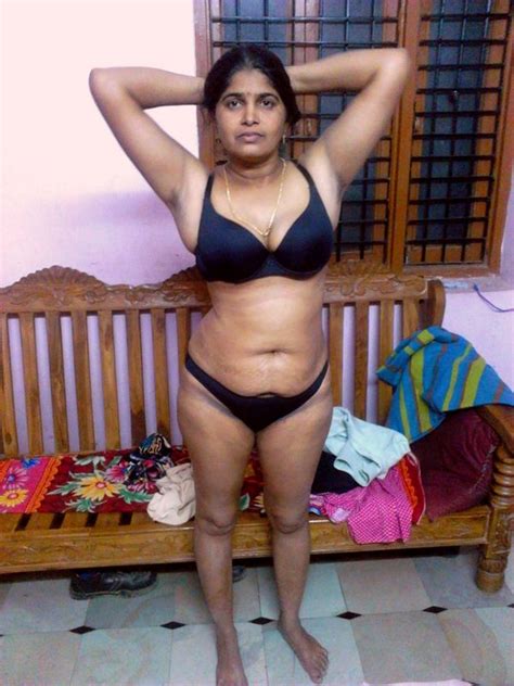 mallu teacher showing tits stuffing pussy with veg and fruits pics