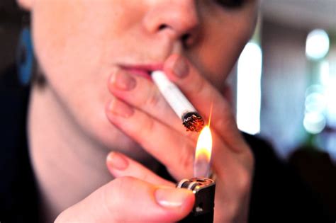 Maine Raises Smoking Age To 21 As Lawmakers Override Governor S Veto