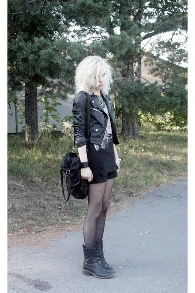 4011 Best Rocker Biker Chick Images On Pinterest Gothic Fashion