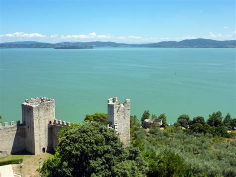 filecastiglione del lago lago trasimenojpg wikimedia commons