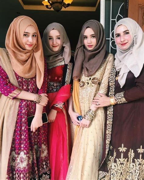 Pin By Nauvari Kashta Saree On Hijabi Queens Beautiful