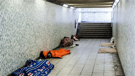 homelessness charity predicts 76 rise in rough sleepers by 2026