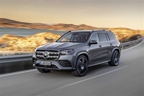 mercedes gls  unveiled