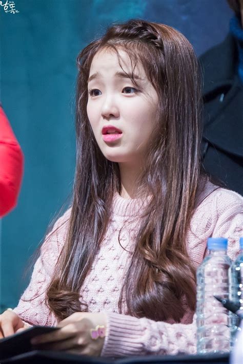 Oh My Girl Seunghee Has A Pair Of Talented Eyebrows Koreaboo