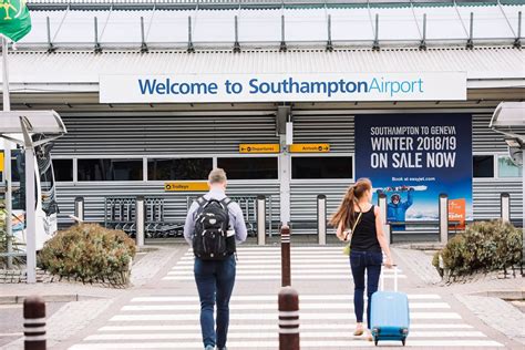 fears southampton airport hanging     thin thread  weekend closures revealed