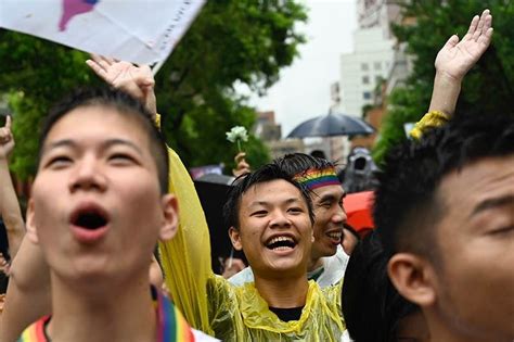 Taiwan S Parliament Approves Same Sex Marriages In First