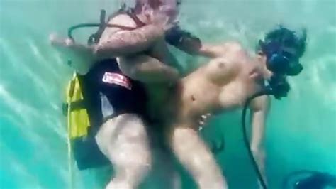 Unterwasser Sex Im Pool Porndroids Com
