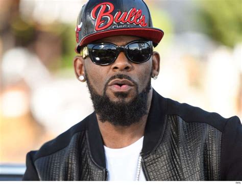 r kelly s alleged attacker has been moved to a new prison celebrity