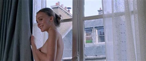 Lily Rose Depp Topless Scene From L Homme Fidele