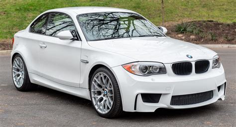 bmw  coupe      fun  drive models       division carscoops