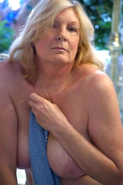 Delicious Milf Gilf Nude Clothed Downblouse Upskirt Sexy 457 Pics 5