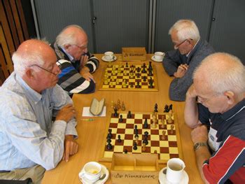 schaakclub dordrecht op weg naar feest rond haar  jarig bestaan