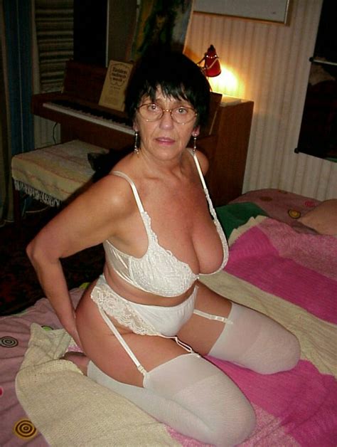 undressed ladies for those with a mature preference page 77 xnxx