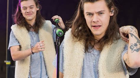harry styles splits from one direction s management signs with jeffrey