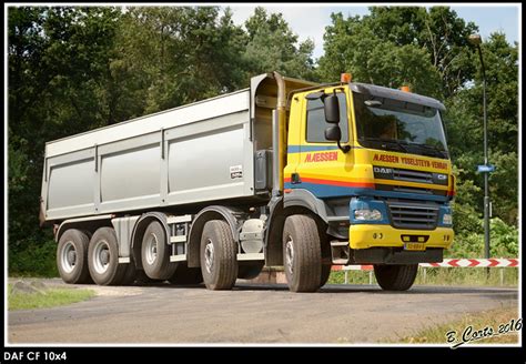 een mercedes arocs  met starre   van maessen uit venray lim maessen heeft twee van