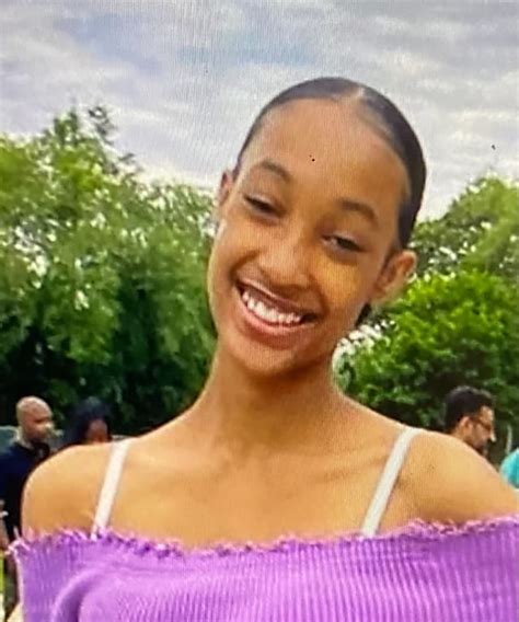 Missing 14 Year Old Girl From North Valley Stream Girl Found Nassau