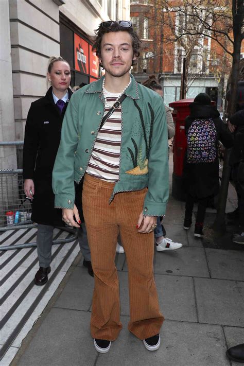 outfit ideas inspired    harry styles fashion moments