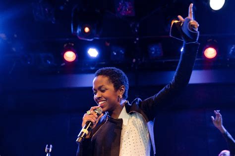 Lauryn Hill Re Emerges At The Bowery Ballroom The New York Times