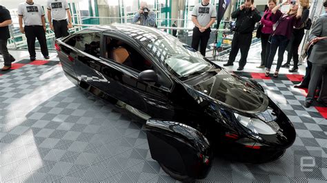 elio motors delivers  convincing concept car   ec   la auto show  hype