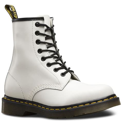 dr martens mens  smooth vintage boots white
