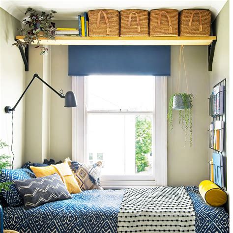 creative ideas  small bedrooms maximize  space makeoveridea