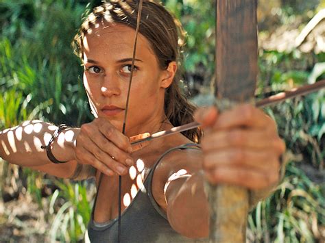 Tomb Raider Review Alicia Vikander Breaks Video Game Movie Curse