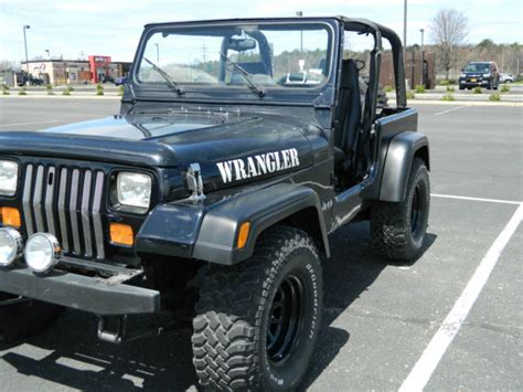 jeep wrangler  manual transmission  nice classic jeep