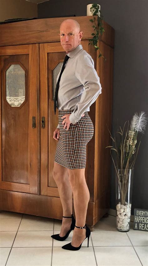 This Guy Proves That Skirts And Heels Are Not Just For Women Bored Panda