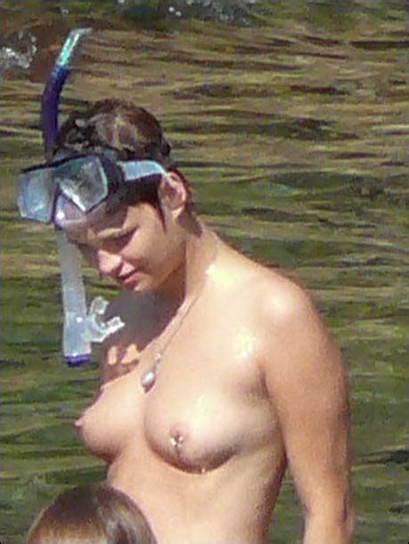 pixie and peaches geldof topless picture 2009 8 original pixie geldof topless 2009 08 4