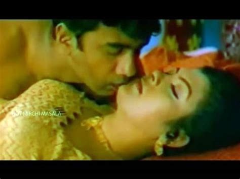 South Indian Hot Mallu Actress Devika Sajini Reshma Romance With Her Bf