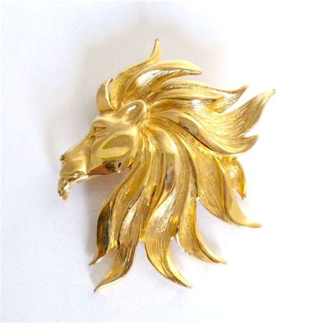 lion head brooch gold tone lion brooch vintage lion jewelry etsy
