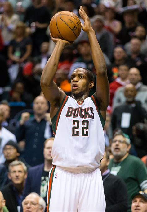 agent stock  khris middleton hoops rumors