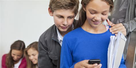 trend alert 6 messaging apps that let teens share iffy
