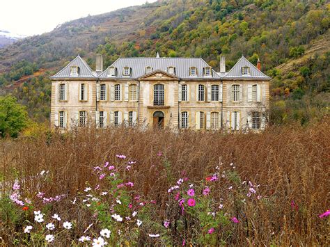 century french chateau prepares  winter vogue
