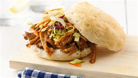 slow cooker carolina style pulled pork recipe from