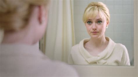 Movie And Tv Screencaps Dakota Fanning As Beverly Aadland In The Last