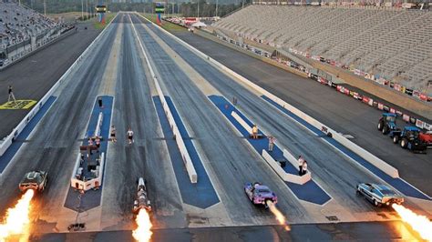 drag racing competitions  maximum acceleration   straight road