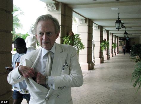 tom wolfe readies new novel on miami and films a documentary in the process daily mail online