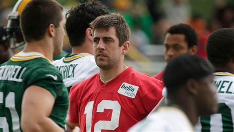 Packers Excuse Aaron Rodgers Other Veterans From Mandatory Minicamp