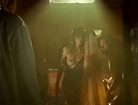 Nude Video Celebs Jule Bowe Nude Ganz Unten Ganz Oben 1999