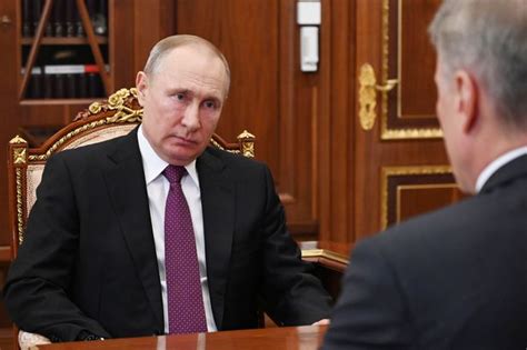 Putin Plans To Ban Same Sex Marriage And Says It S His