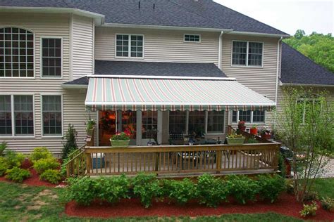 retractable awning september