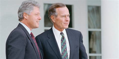 see the note george h w bush left for bill clinton in the oval office