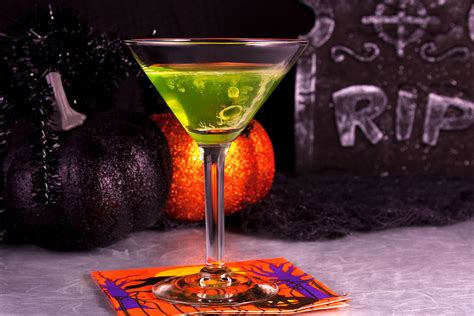 20 Haunting Halloween Cocktails