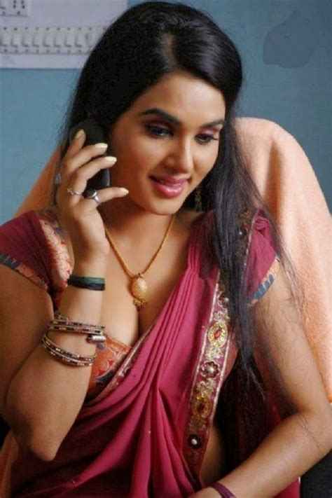 south indian actress wallpapers in hd kavya sing hot in saree wallpapers hot n sexy in 2019